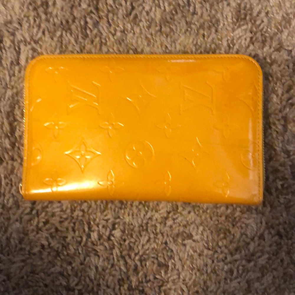 Louis Vuitton zippy vernis